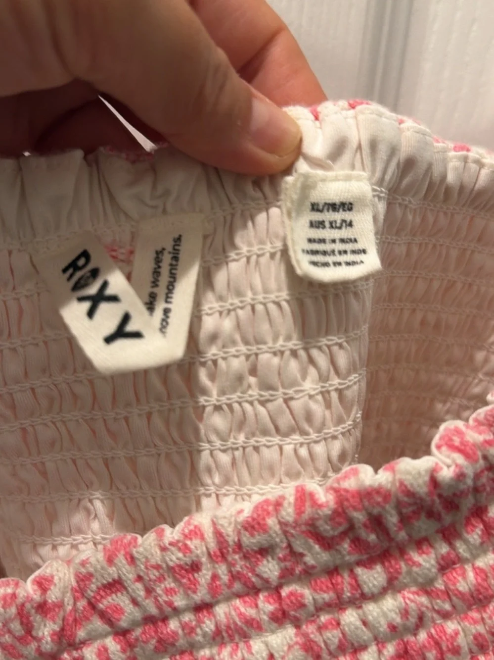Roxy woven bucket